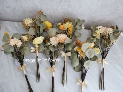 自然型手綁乾燥花分束捧花【皇后印記】3