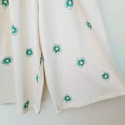 純棉小花刺繡鬆緊寬褲4