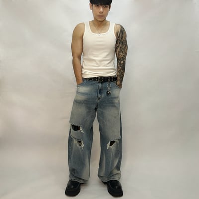 【fuchun】【🇰🇷】不均勻 淺刷色 刀割 破壞 水洗 寬版 牛仔褲3