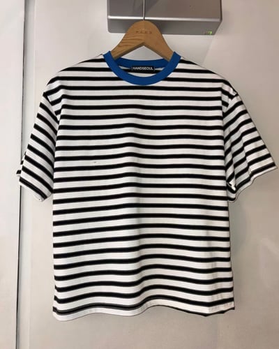 撞色領口寬版細條紋TEE11