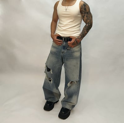 【fuchun】【🇰🇷】不均勻 淺刷色 刀割 破壞 水洗 寬版 牛仔褲6