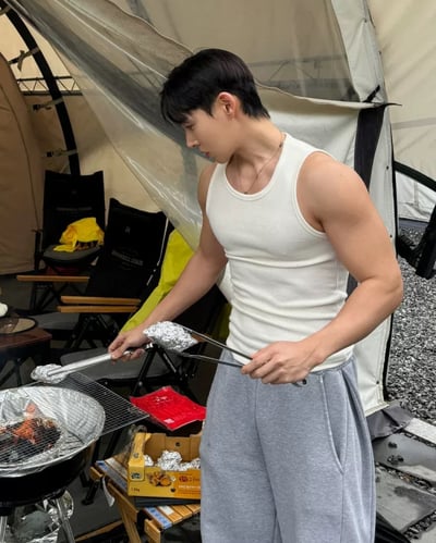 修身高彈力肌肉背心12