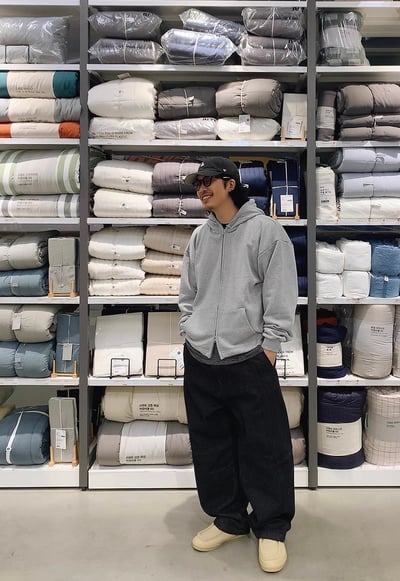 🇰🇷⭐️腰帶設計十字拼接線闊腿牛仔褲（男女款）6