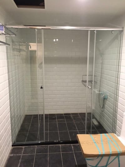 淋浴拉門乾溼分離 - 一字無框內開/外開 JC-0052