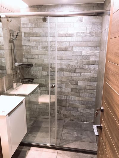 淋浴拉門乾溼分離 - 一字無框內開/外開 JC-0057