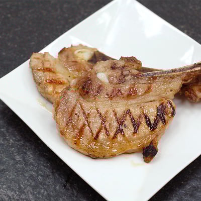 戰斧小豬排4包(300g/包/約2-4支)2