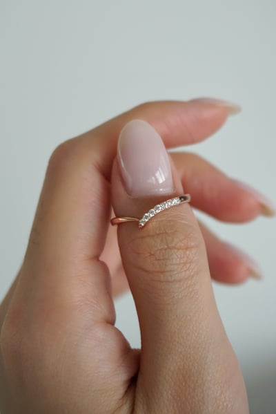 S925 Curved Pavé Wishbone Ring V型鑽造型戒指2