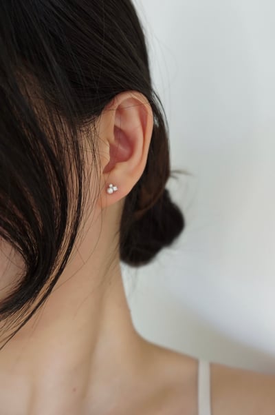 S925 Dainty Pearl Trio Studs 迷你珍珠小鑽轉珠耳環3