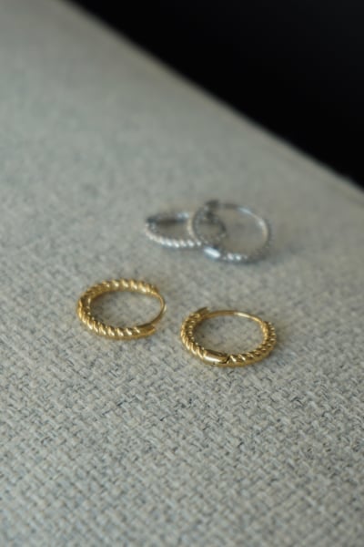18K Twisted Hoop Earrings 編織圈圈耳扣2