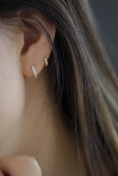 S925 Classic Pavé Huggie Earrings 經典排鑽耳扣3