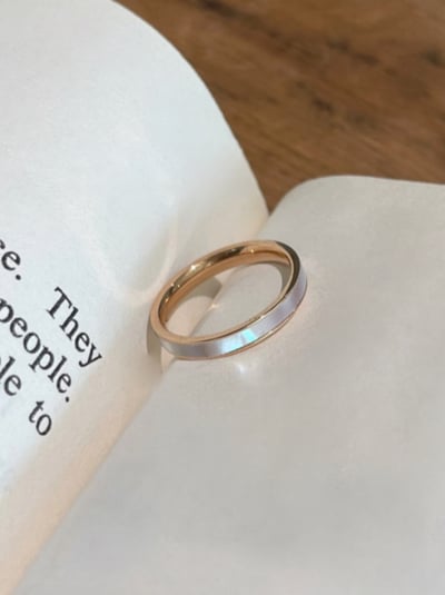 18K Rose Gold White Shell Ring 玫瑰金白貝戒指1