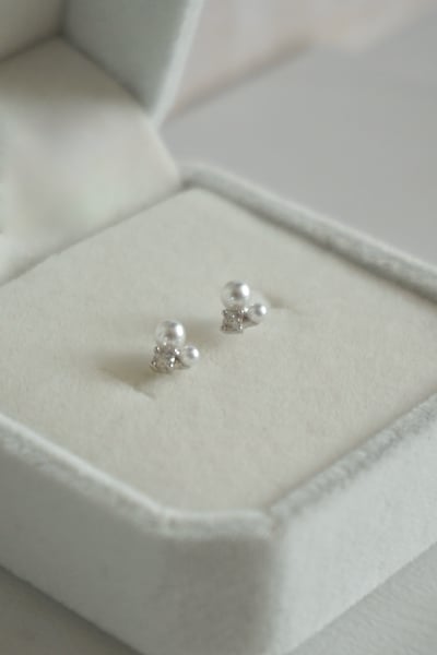 S925 Dainty Pearl Trio Studs 珍珠小鑽轉珠耳環2