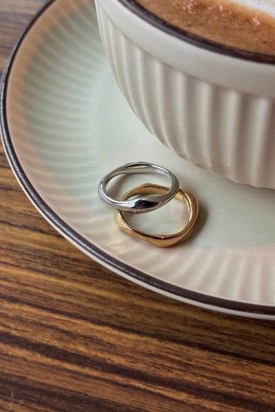 316L Minimalist Fluid Wave Ring 造型波浪戒指1