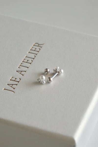 S925 Dainty Pearl Trio Studs 迷你珍珠小鑽轉珠耳環2
