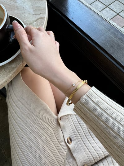 18K Milgrain Edge Gold Bangle 金邊雕刻手環3