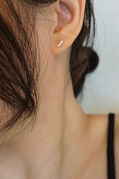 S925 Trio Cluster Stud Earrings 三鑽線條轉珠耳環4