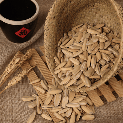 年貨净龙记古法打手瓜子 精选颗颗饱满 停不下來 150克/包 質保6个月4