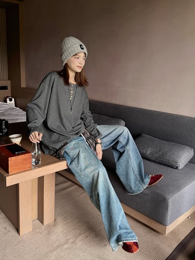 簡約不規則扣捲邊純色長袖T1