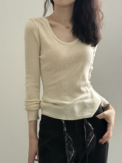 Ｕ領內搭長袖針織衫2