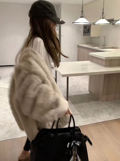 熱賣重工蝙蝠袖皮毛一體大衣5