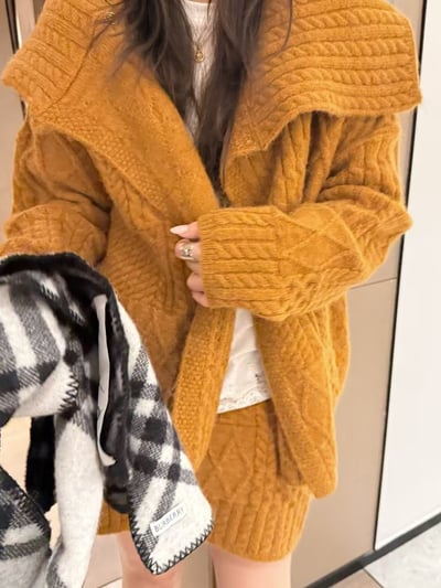 麻花大翻領絞花短裙套裝10