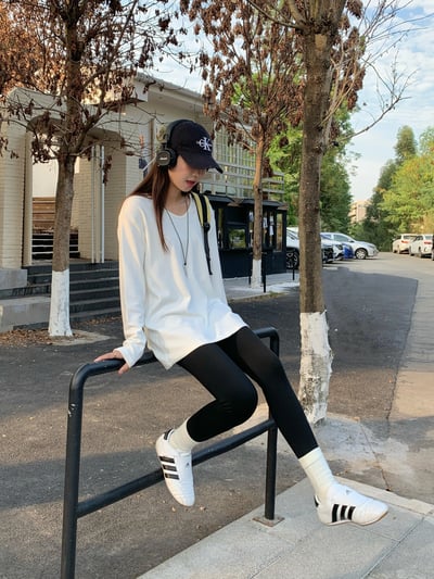 好穿加厚磨毛中長款內搭T卹u領長袖上衣2