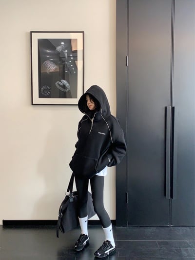 半拉鏈設計款加絨帽Ｔ2