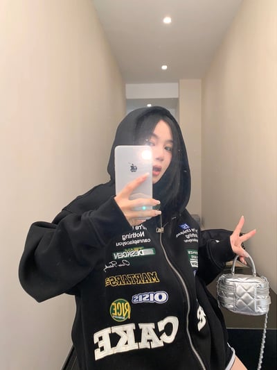 刺繡賽車風加絨連帽外套2