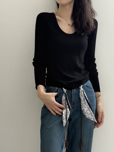 Ｕ領內搭長袖針織衫4