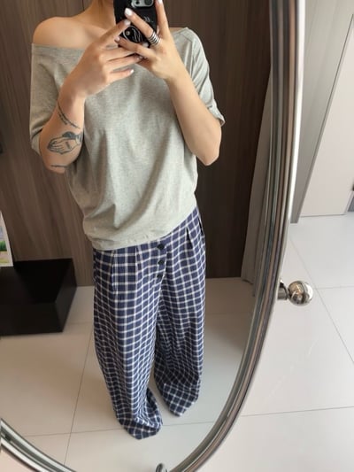 基本款斜肩輕薄露肩短袖棉質T卹24