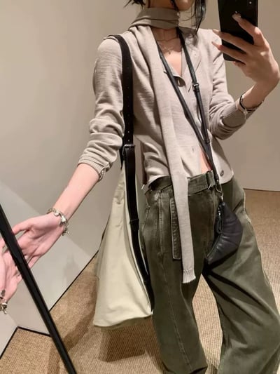 羊毛不規則紐扣領巾褶針織7