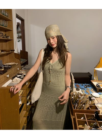 鏤空蕾絲V領針織吊帶洋裝4