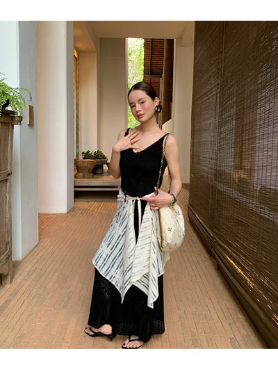 鏤空蕾絲V領針織吊帶洋裝1