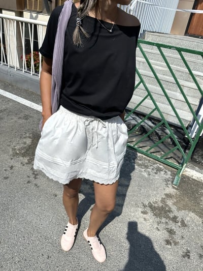 基本款斜肩輕薄露肩短袖棉質T卹6