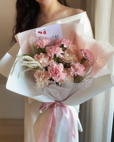 《閃耀焦點E人媽媽系列》滿滿康乃馨花束 - 淡粉1