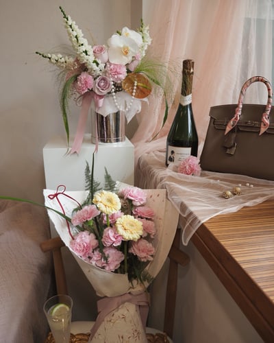 《時光柔緻系列》The Timeless Grace 精緻康乃馨花束5