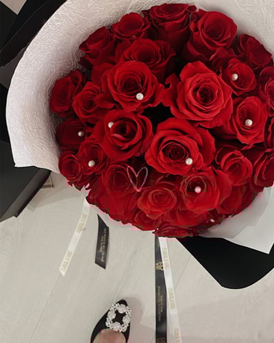 Luxurious Love 33朵奢華進口頂級紅玫瑰2