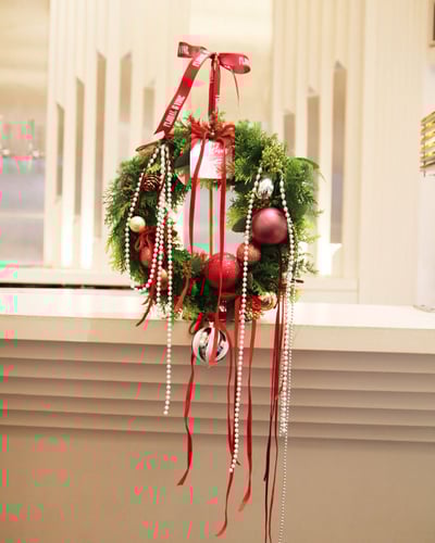 Luxurious Château Noël 璀璨奢紅聖誕花圈3