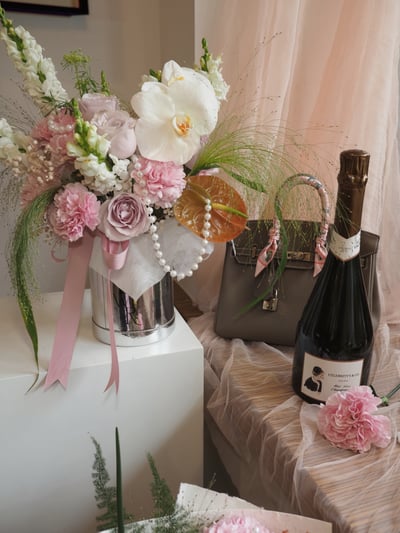 《時光柔緻系列》The Timeless Grace康乃馨玫瑰花盒1