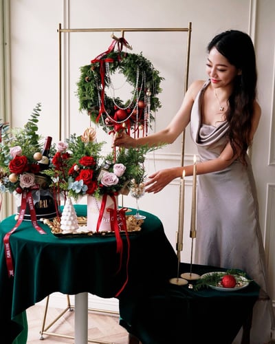 Luxurious Château Noël 璀璨奢紅聖誕花圈5
