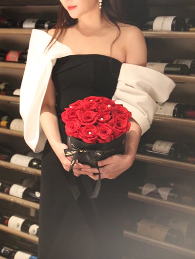 Aesthetic Romance 奢華高訂進口玫瑰抱抱桶5