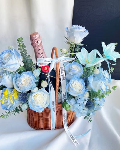 Blue Love 進口染藍玫瑰香檳花禮4