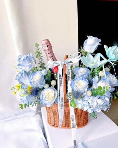 Blue Love 進口染藍玫瑰香檳花禮2