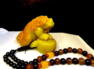 老師傅手工 壽山石手把件【招財瑞獸】1