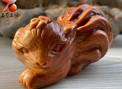 焦糖味重油料城口崖柏手把件 《九尾狐》2