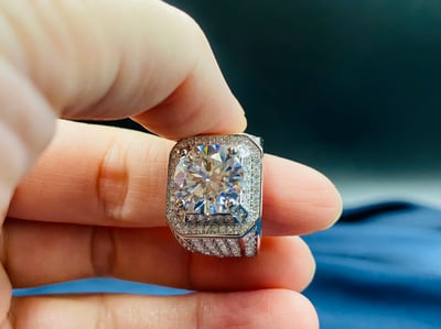 5克拉男戒莫桑鑽D色 附雙保證書 925銀 可過鑽筆檢測4