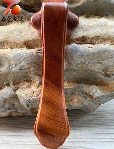 焦糖味重油料城口崖柏手把件 《靈芝如意》2