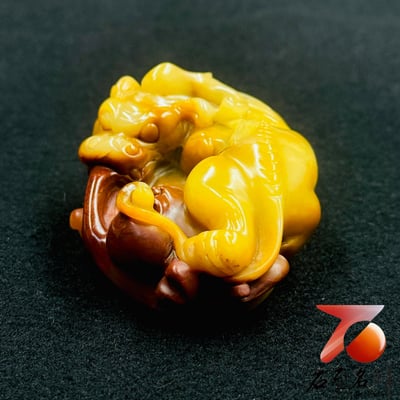 壽山石純手工精雕【金瑞擁財・富貴滿堂】2