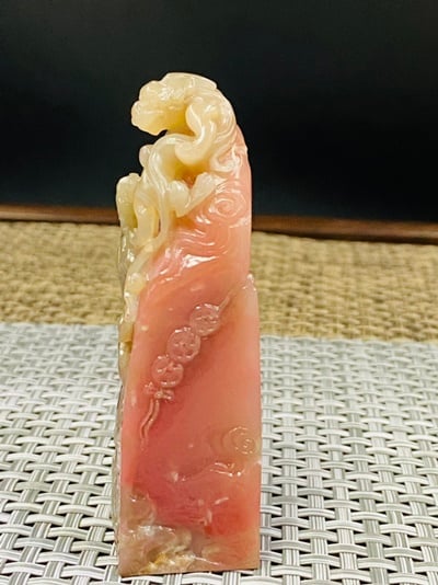 巴林粉凍雞血石印章-洪福齊天3