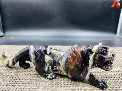 威鎮四方 鎮宅護主 壽山山秀園【虎虎生威】王逸文老師手工雕刻1